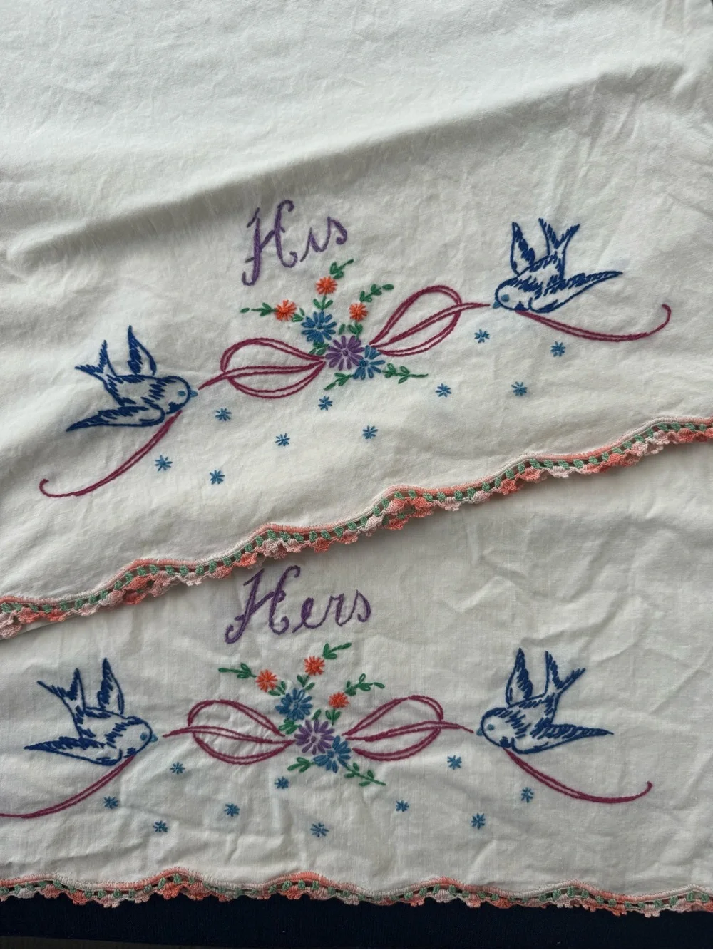 Hand-Embroidered VTG Pillowcase Set